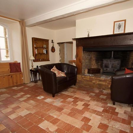 Ancienne Ecole Bed & Breakfast Cazaux-Villecomtal Exterior photo